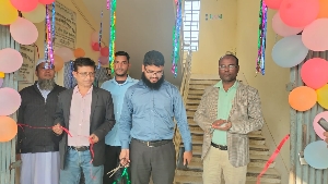 সভাপতি, প্রধান শিক্ষক ও শিক্ষা অফিসার।